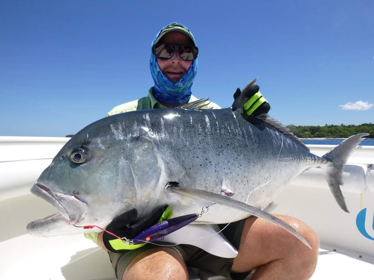 Angel Tackle GURU 190mm Floating Stickbait